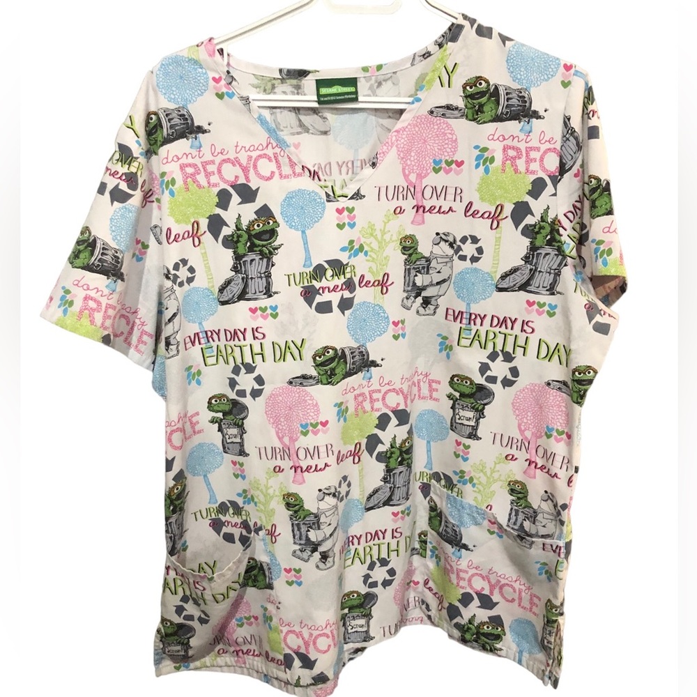 Sesame Street Oscar Earth Scrub Top Srt Sleeve with Front Pockets see info size